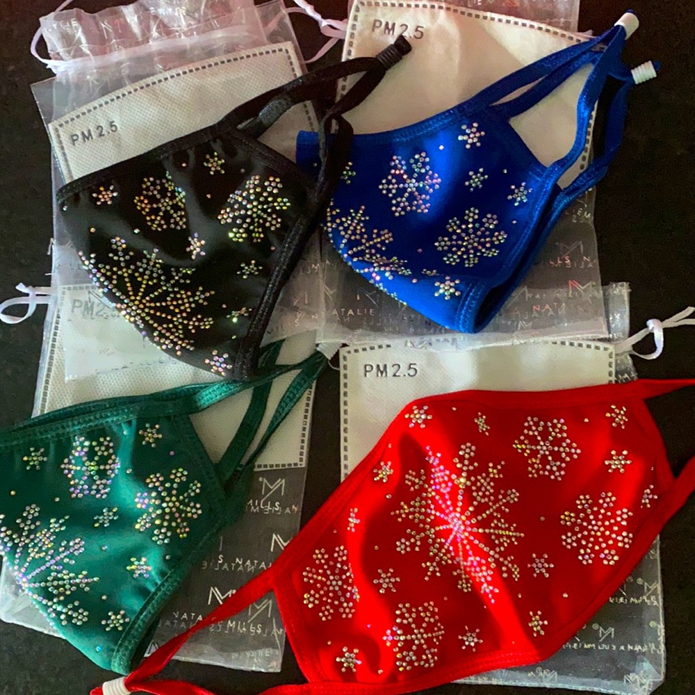 Set of 4 beaded face masks in 4 colors